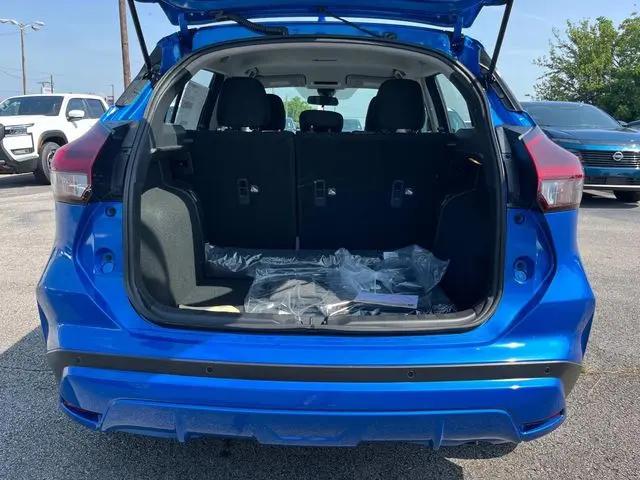 2025 Nissan Kicks S
