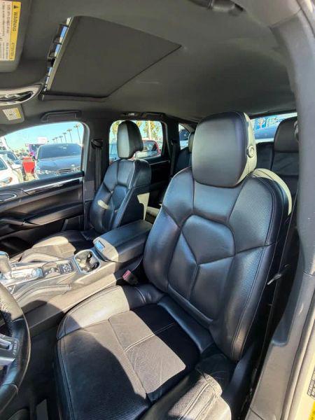 2011 Porsche Cayenne S