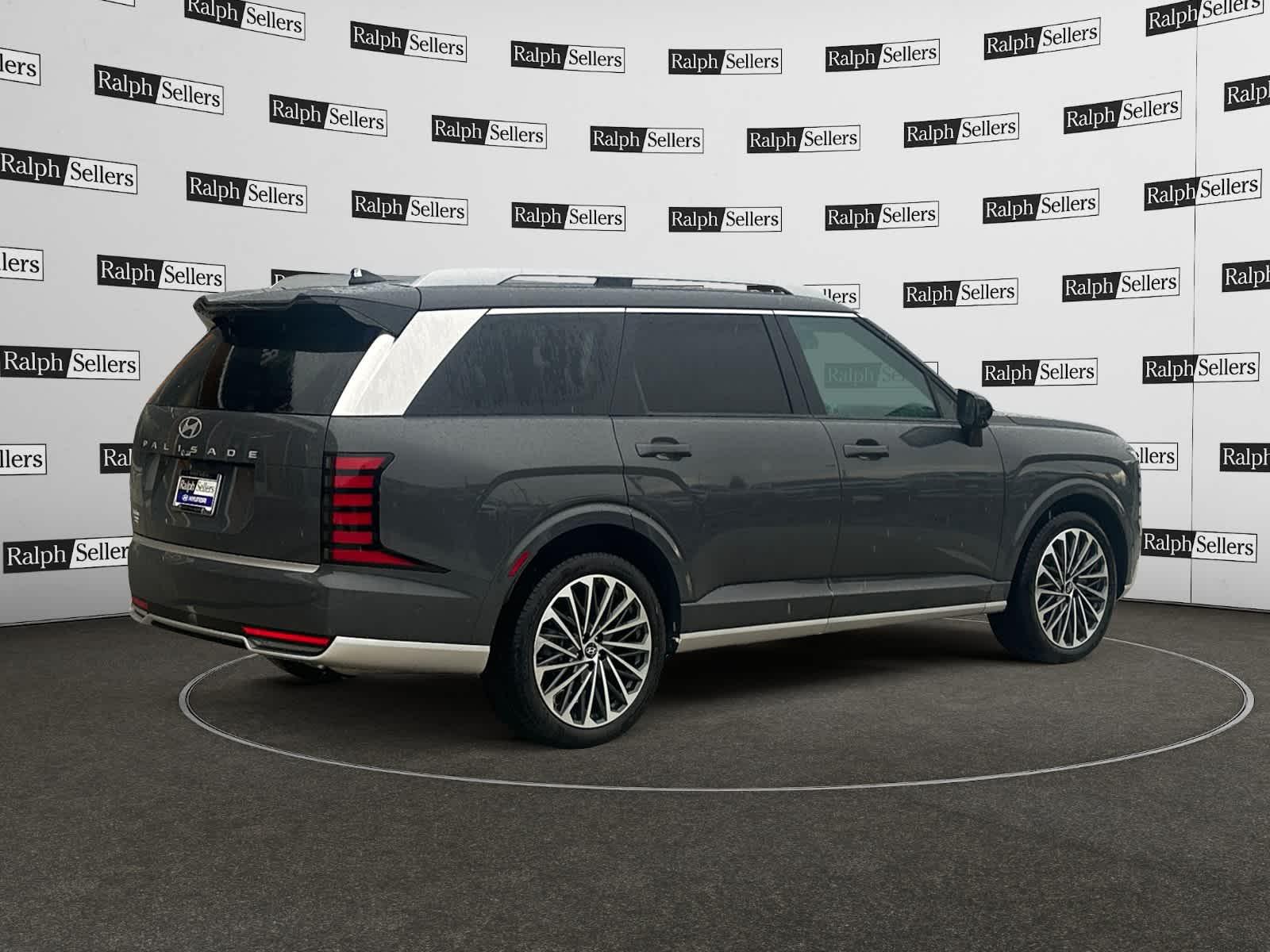 View vehicle photo 6