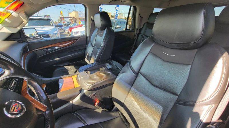 2015 Cadillac Escalade Luxury