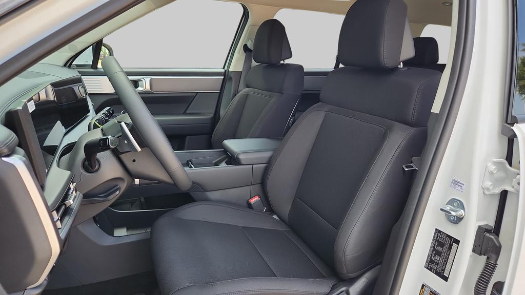 2026 Hyundai Santa Fe SE - Photo 10