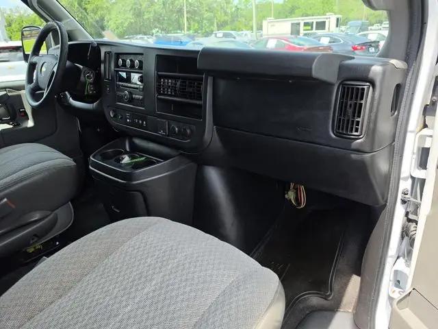 2016 Chevrolet Express LT
