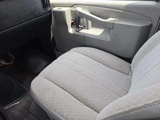 2016 Chevrolet Express LT