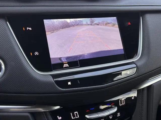 2025 Cadillac XT5 FWD Premium Luxury