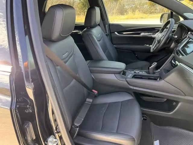 2025 Cadillac XT5 FWD Premium Luxury
