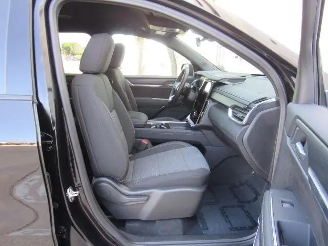 2025 GMC Acadia AWD Elevation
