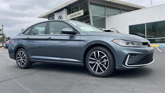 2025 Volkswagen Jetta 1.5T SE for sale in Corona, CA