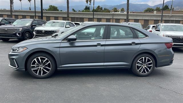 2025 Volkswagen Jetta 1.5T SE