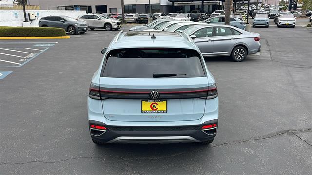 2025 Volkswagen Taos 1.5T SE