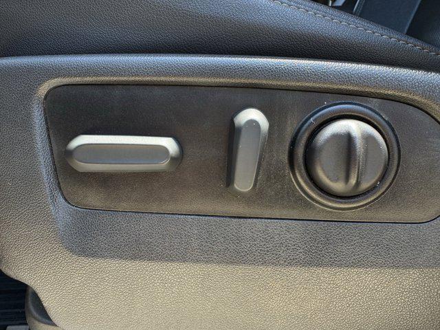 2022 GMC Sierra 1500 Limited 4WD Crew Cab Short Box SLT