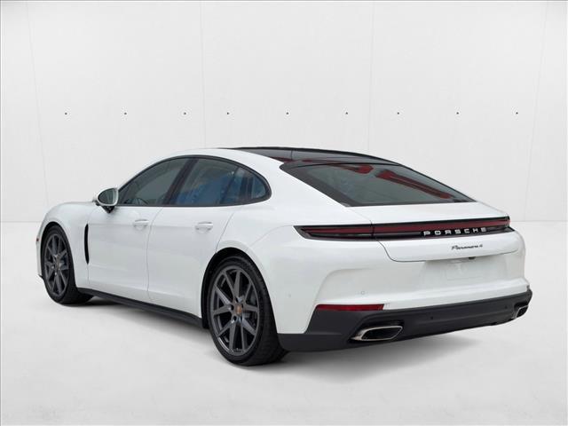 2025 Porsche Panamera 4