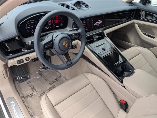 2025 Porsche Panamera 4