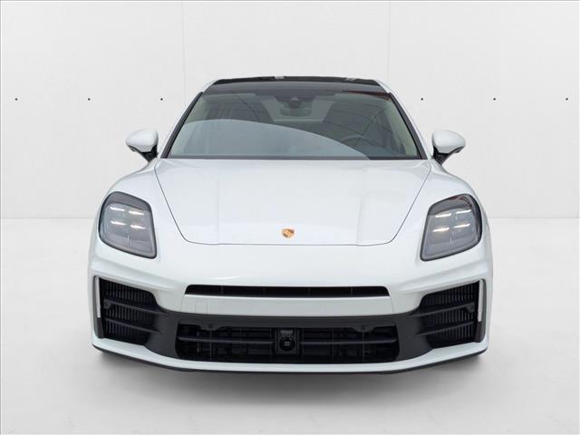 2025 Porsche Panamera 4