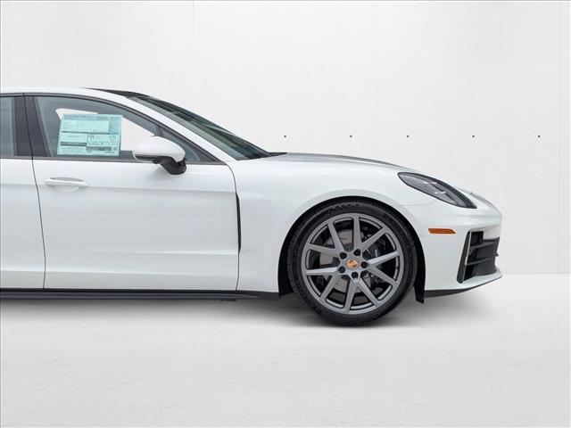 2025 Porsche Panamera 4