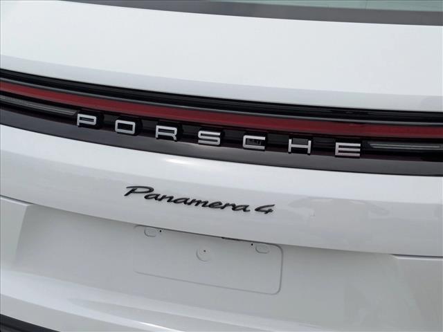 2025 Porsche Panamera 4