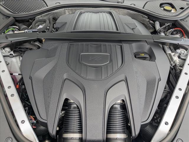 2025 Porsche Panamera 4