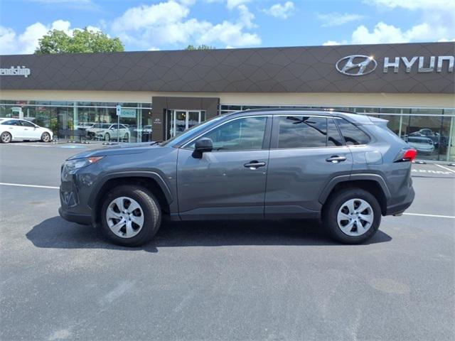 2020 Toyota RAV4 LE