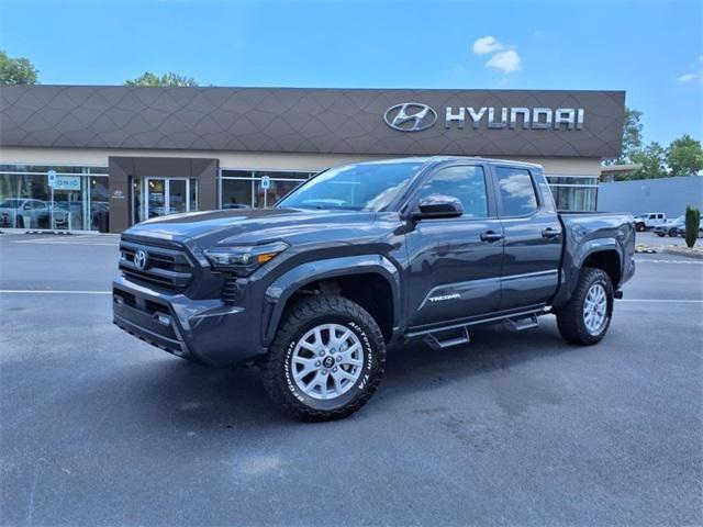 2024 Toyota Tacoma SR5 4WD