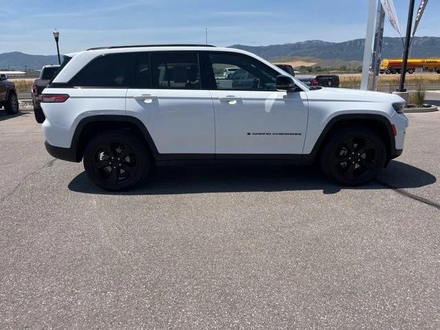 2023 Jeep Grand Cherokee Altitude 4x4