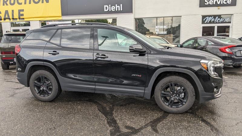 2024 GMC Terrain AWD AT4