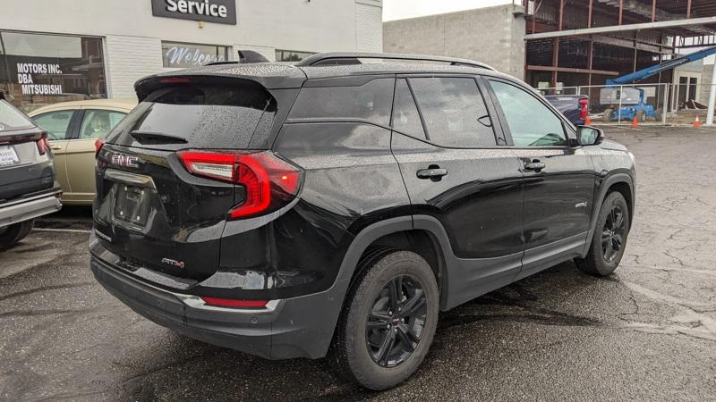 2024 GMC Terrain AWD AT4