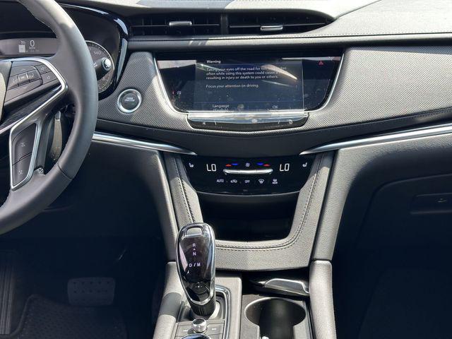 2025 Cadillac XT5 FWD Premium Luxury