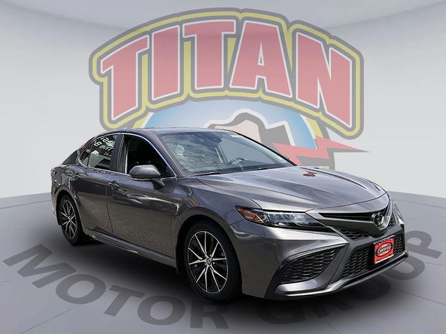 2023 Toyota Camry SE AWD [3]