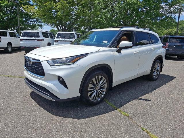 2021 Toyota Highlander Platinum