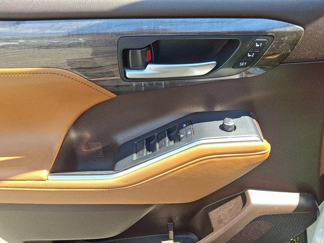 2021 Toyota Highlander Platinum