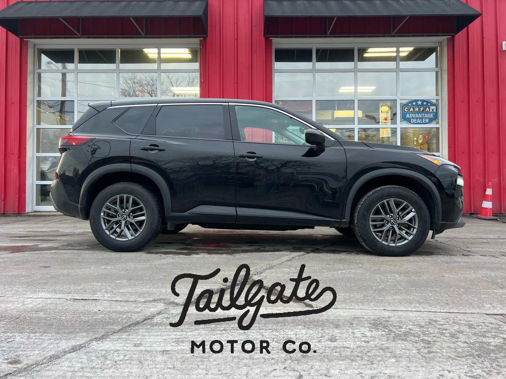 2023 Nissan Rogue S's photo