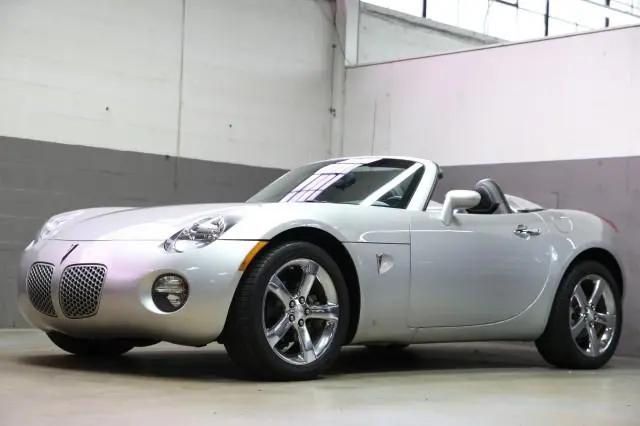 2008 Pontiac Solstice Base for sale in Plainview, NY