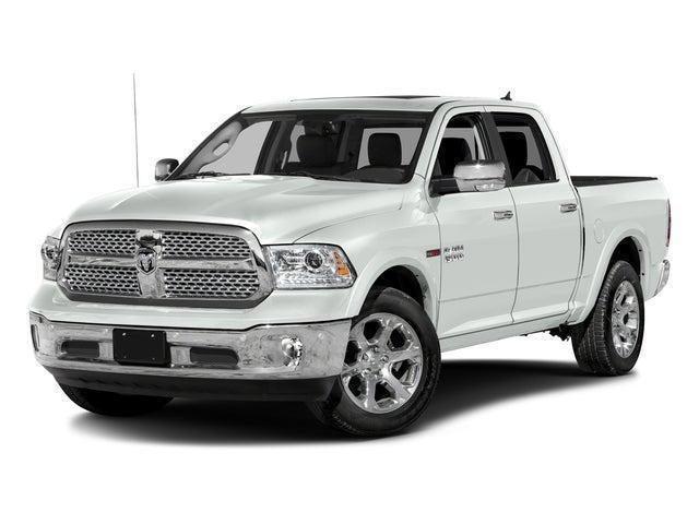 2017 RAM 1500 Laramie Crew Cab 4x4 57 Box