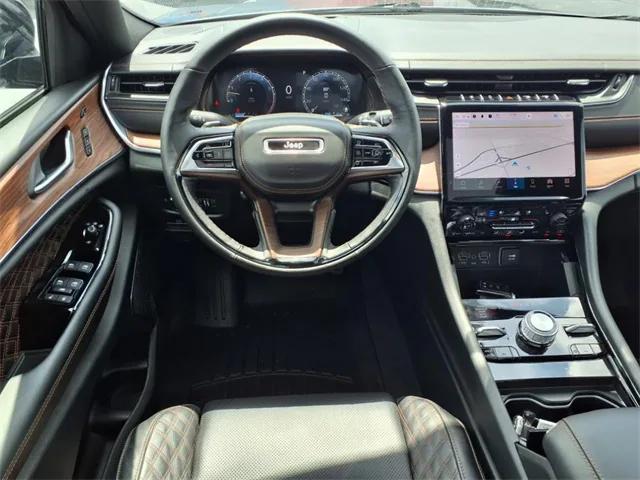 2024 Jeep Grand Cherokee L Summit 4x4 2024 Jeep Grand Cherokee L Summit 4x4