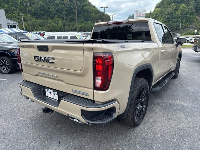 2022 GMC Sierra 1500 4WD Crew Cab Short Box Elevation with 3SB