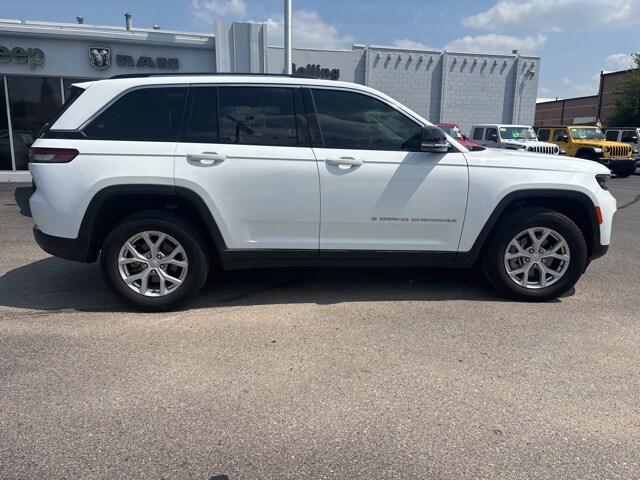 2023 Jeep Grand Cherokee Limited 4x4 2023 Jeep Grand Cherokee Limited 4x4