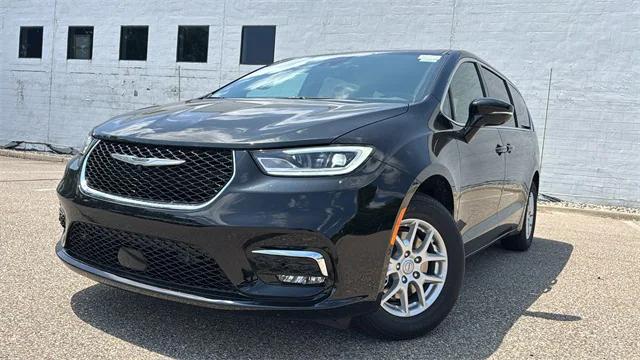 2025 Chrysler Pacifica PACIFICA SELECT