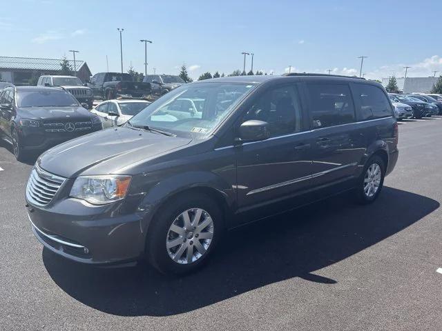 2016 Chrysler Town and Country Touring