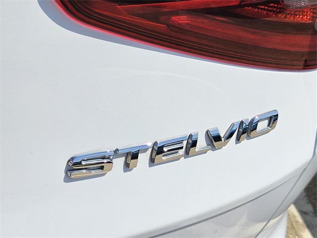 2022 Alfa Romeo Stelvio Veloce Ti AWD