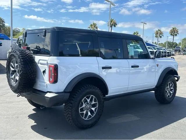 2025 Ford Bronco Badlands