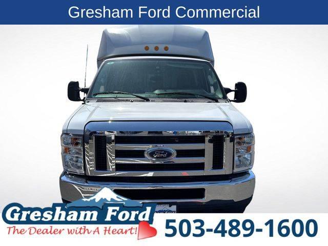 2025 Ford E-350 Cutaway E-Series Cutaway