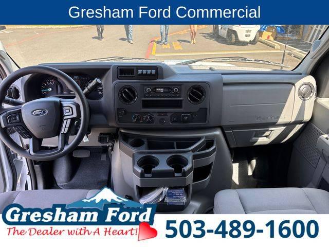 2025 Ford E-350 Cutaway E-Series Cutaway