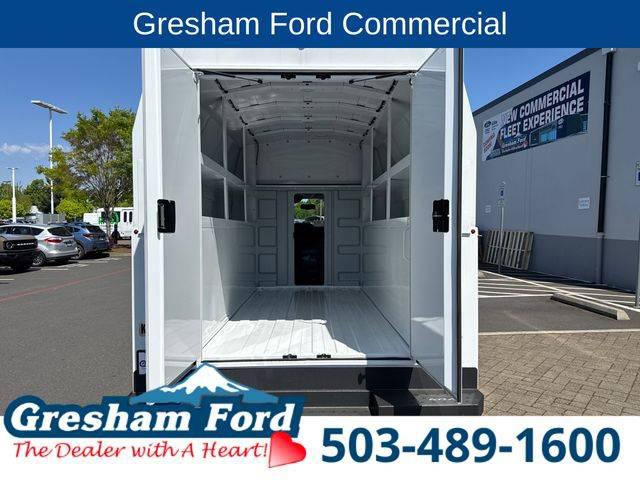 2025 Ford E-350 Cutaway E-Series Cutaway