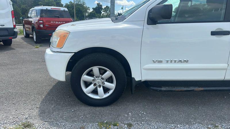 2012 Nissan Titan SV