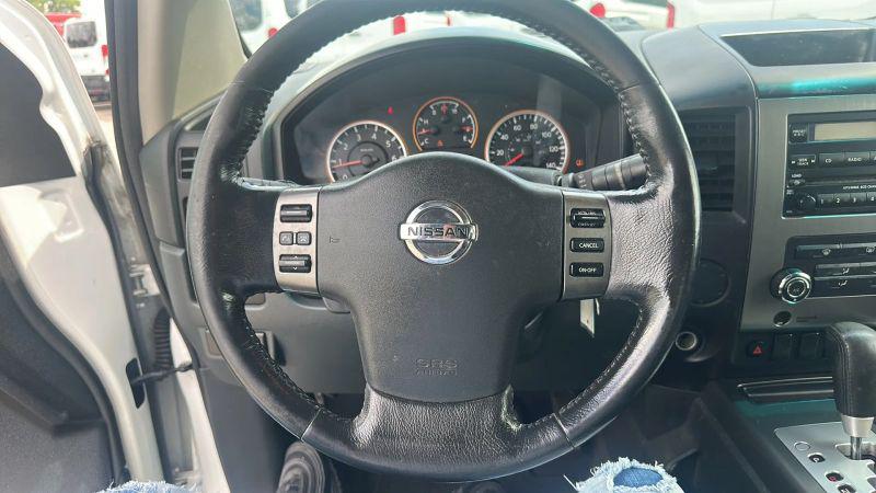 2012 Nissan Titan SV