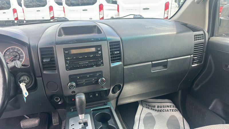 2012 Nissan Titan SV