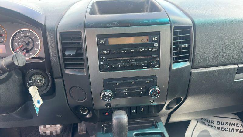 2012 Nissan Titan SV