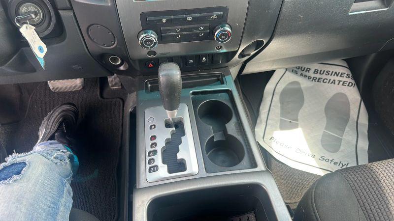 2012 Nissan Titan SV