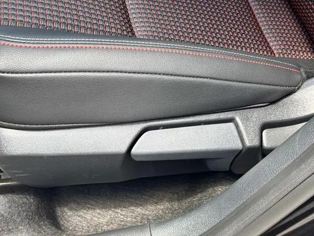 2025 Nissan Kicks SR Intelligent AWD