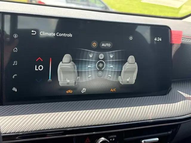 2025 Nissan Kicks SR Intelligent AWD