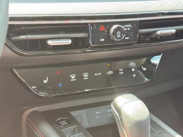2025 Nissan Kicks SR Intelligent AWD